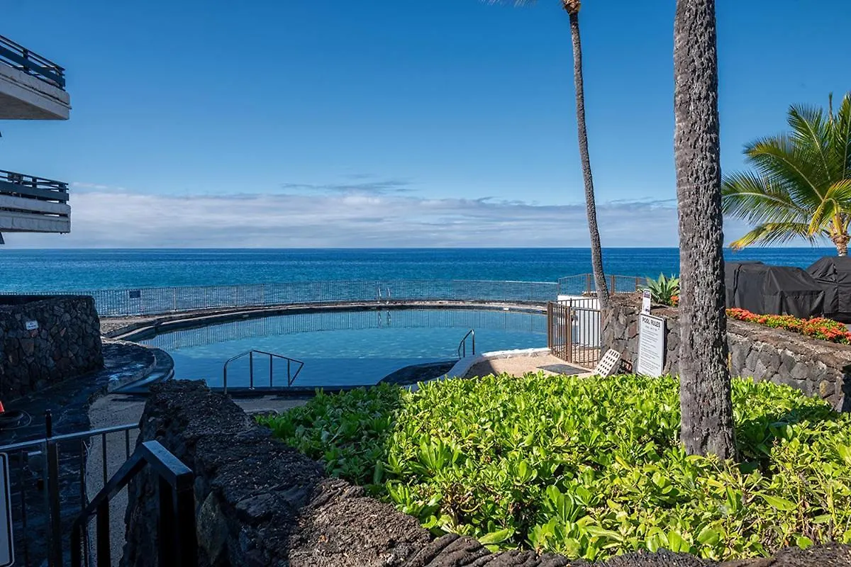 Gem Of The Kona Coast Relax In The Pool Or The Saltwater Pool Nearby Cdea207 Apartment Kailua-Kona United States